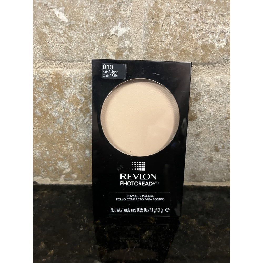NEW Revlon Photoready Powder,‎ 010 Fair/Light